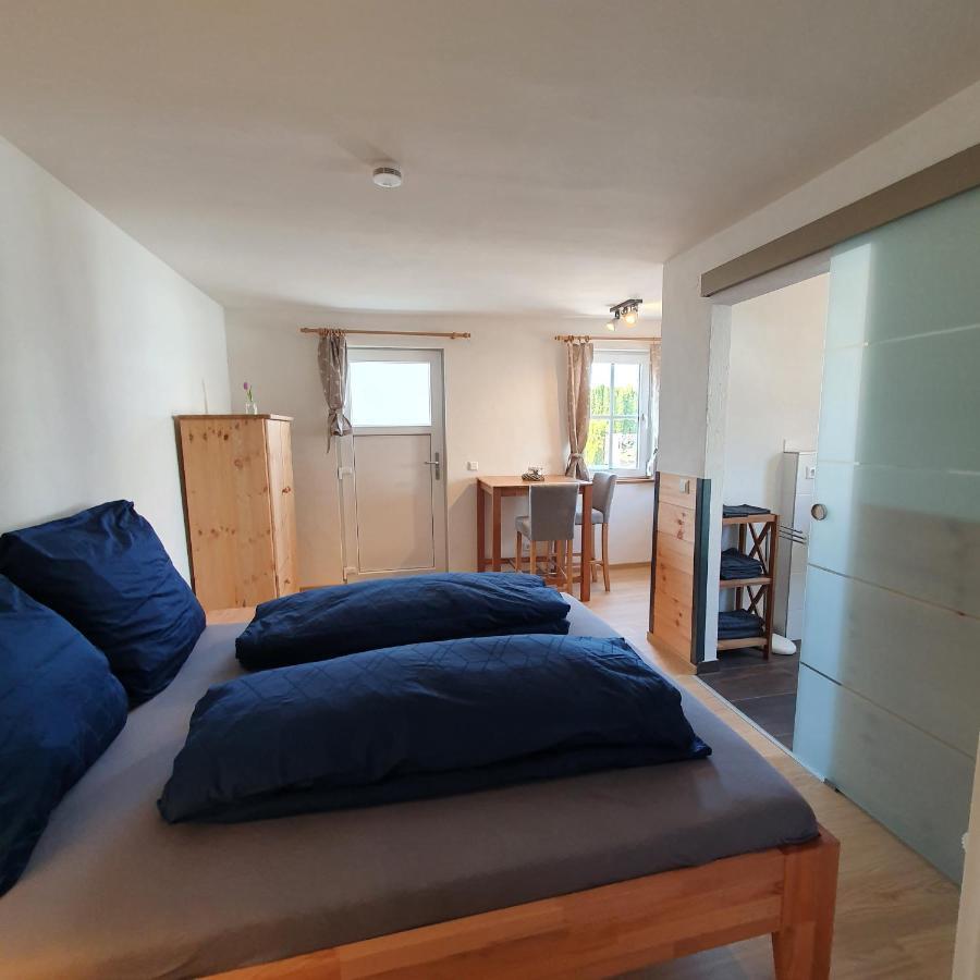 Alte Backstube - Ferienwohnung Huettenstube Und Ferienzimmer Auszeit Erkenbrechtsweiler Экстерьер фото